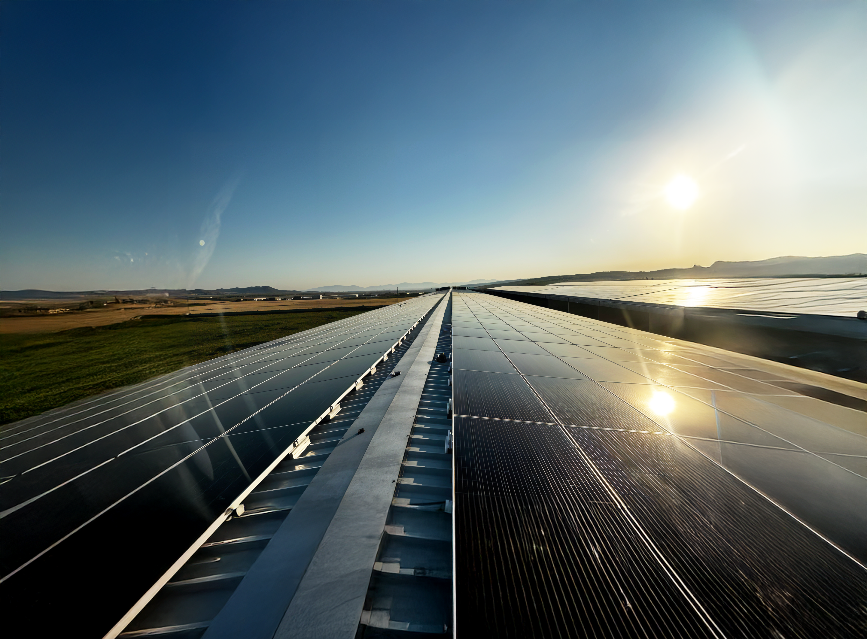 Saha Ölçekli Güneş Enerjisi Sistemleri